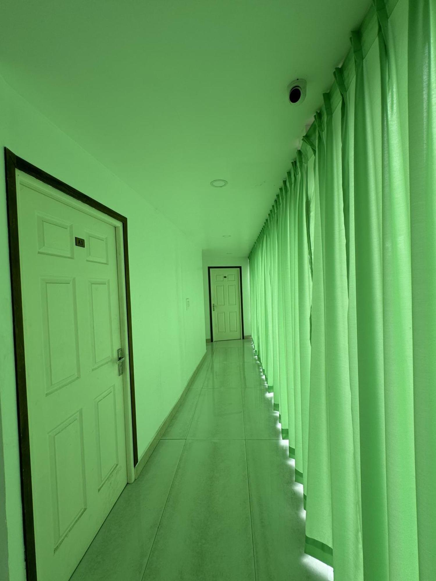 Amsher Suit Lulu Mall Road Hotel Kochi Екстериор снимка